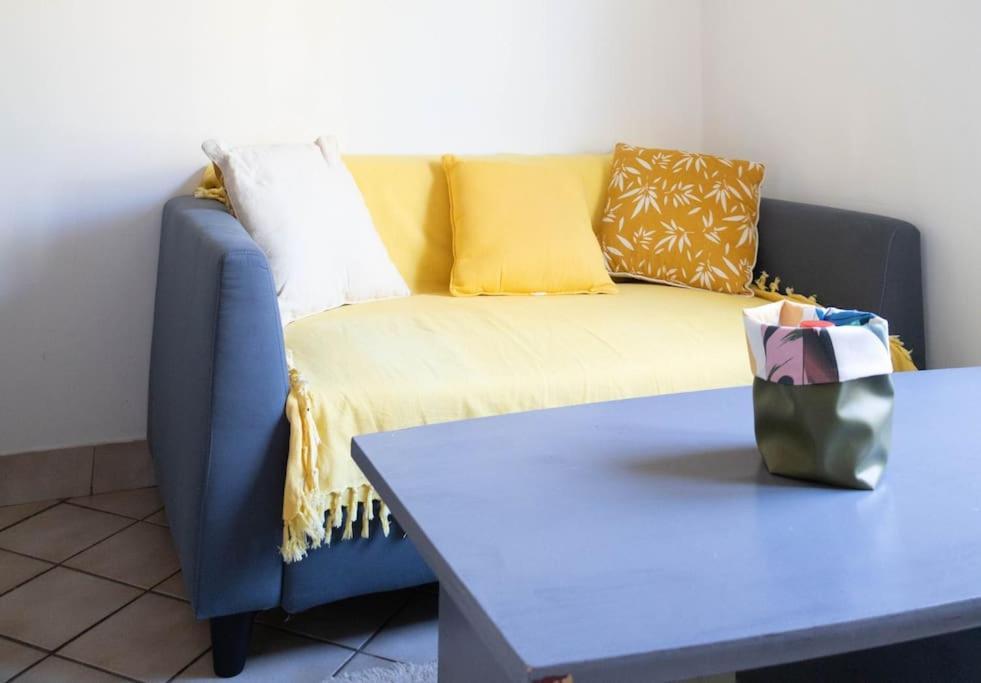 Ferienwohnung Petit Nid Cosy - Proche Des Ecoles Et Entreprises Orsay Exterior foto
