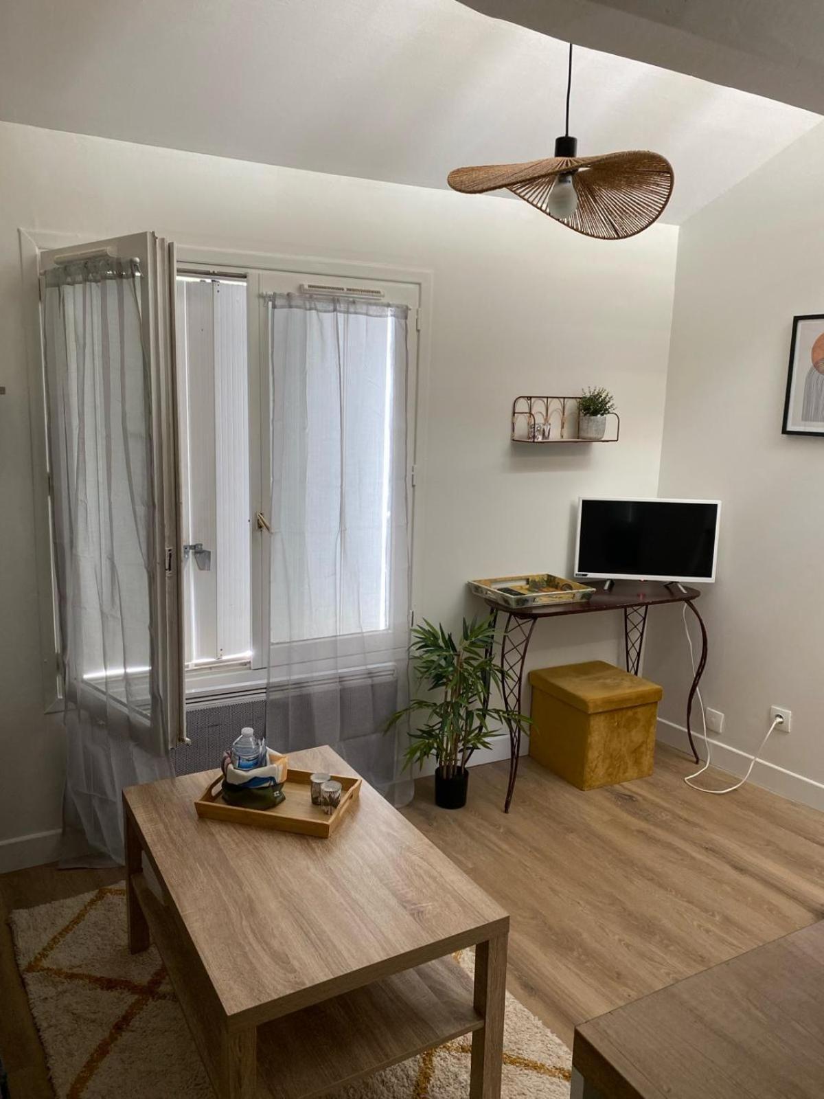 Ferienwohnung Petit Nid Cosy - Proche Des Ecoles Et Entreprises Orsay Exterior foto